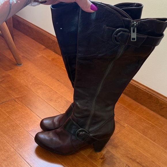 Born Dark Brown Heeled Boots - Picture 9 of 13